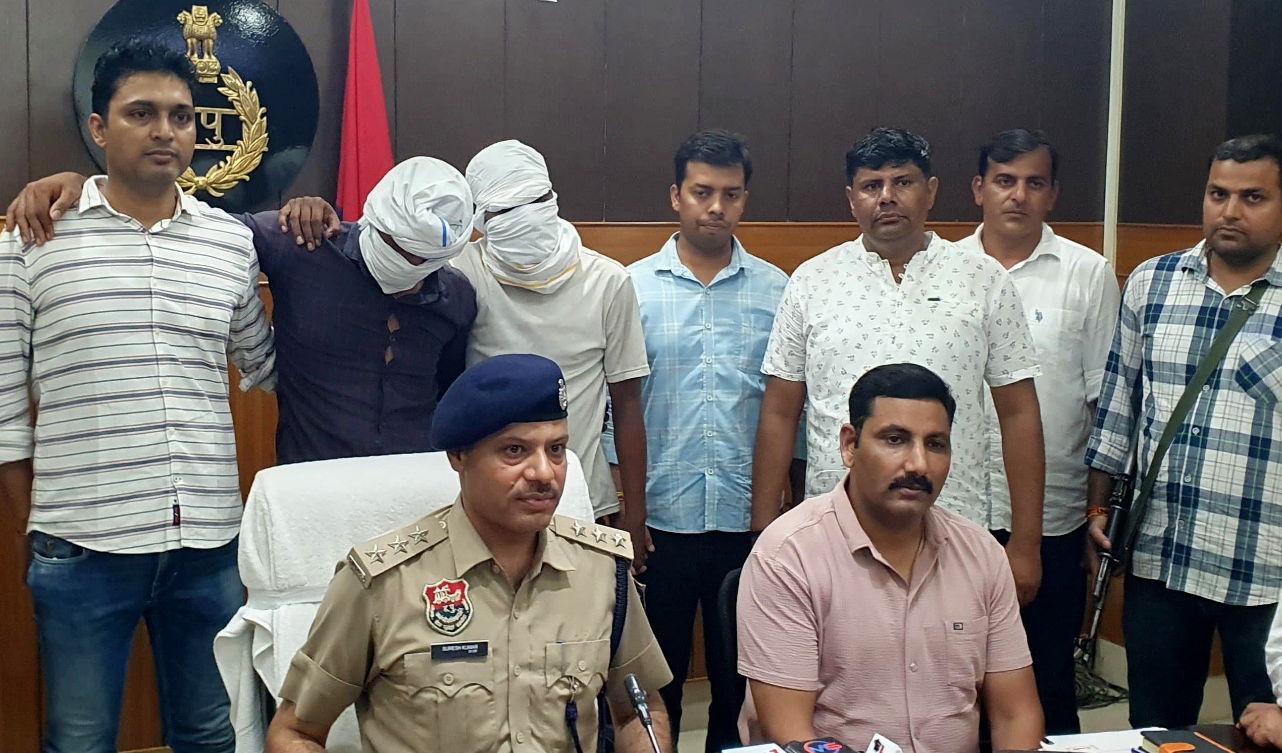 पुलिस हिरासत में अपहरण कर्ता पुलिस हिरासत में अपहरण कर्ता