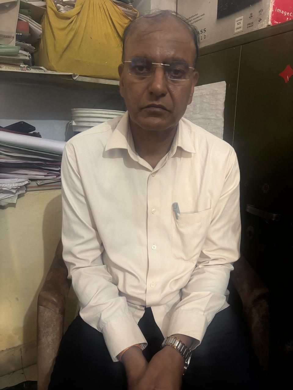 सहायक पुलिस उप निरीक्षक नौ हजार रूपये की रिश्वत लेते गिरफ़्तार सहायक पुलिस उप निरीक्षक नौ हजार रूपये की रिश्वत लेते गिरफ़्तार