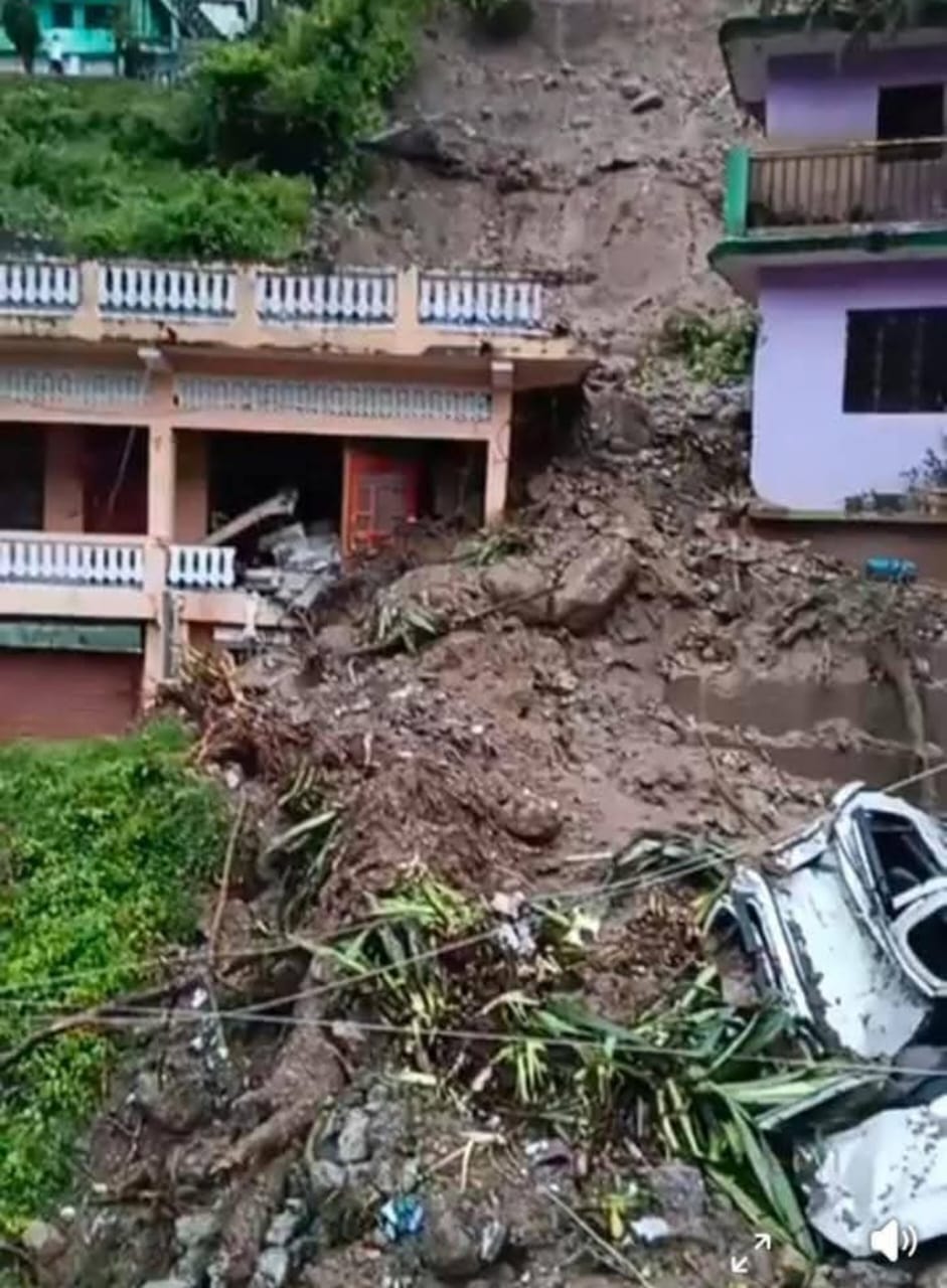 थराली बाजार थराली बाजार