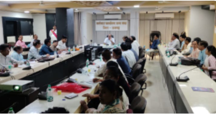 पर प्रशासन सख्त, कमी होने पर वेतन रोका जाए