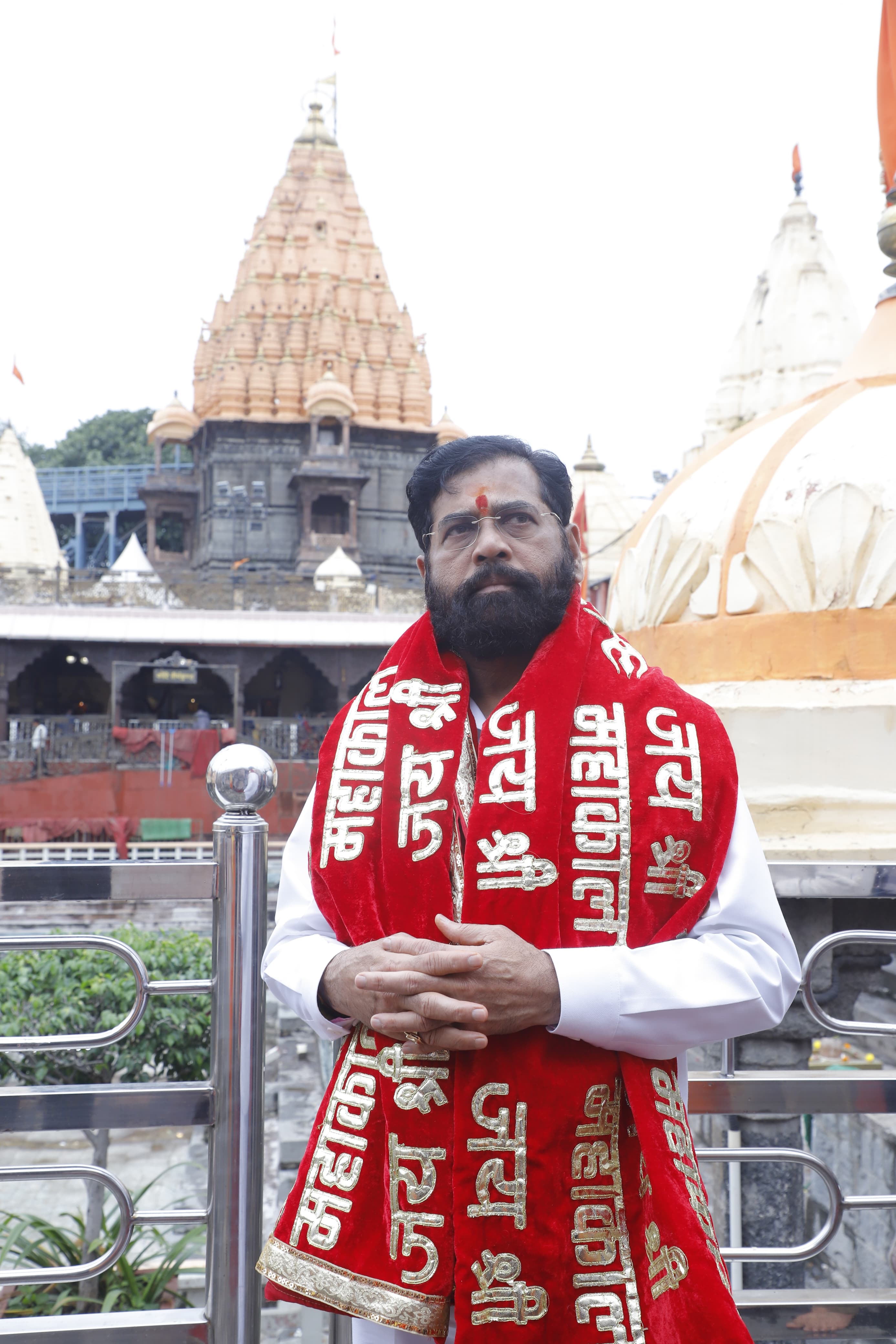 एकनाथ शिंदे ने किए महाकाल दर्शन एकनाथ शिंदे ने किए महाकाल दर्शन