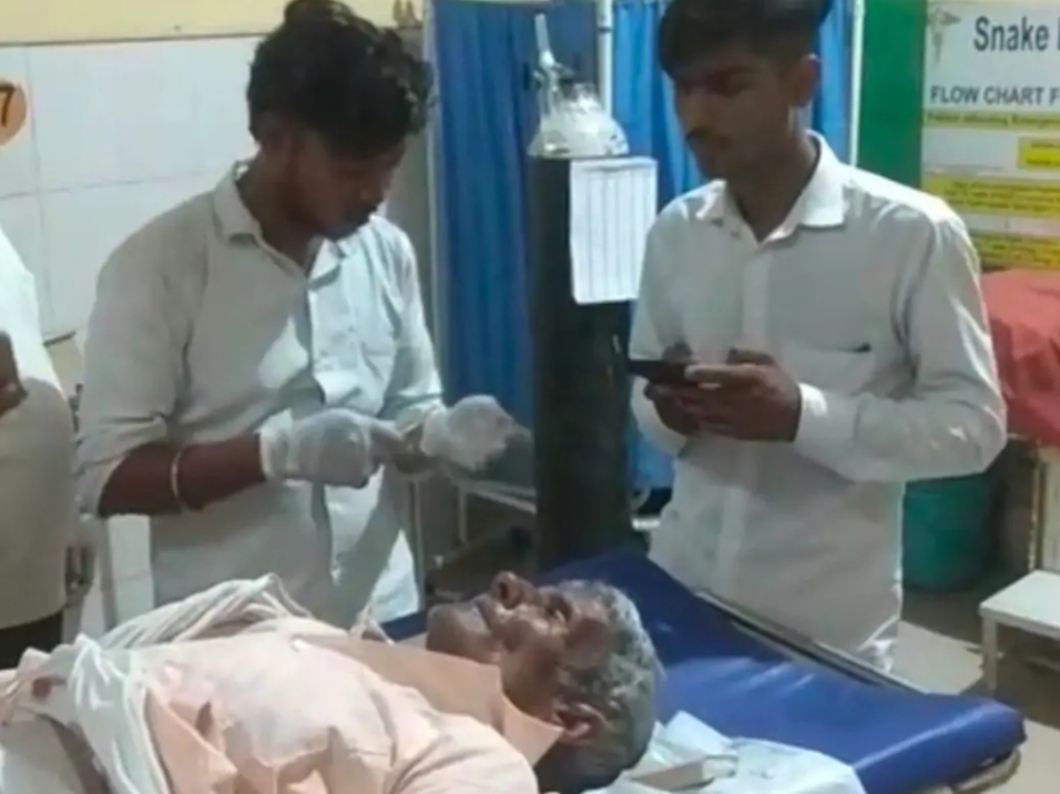 अस्पताल में भर्ती घायल