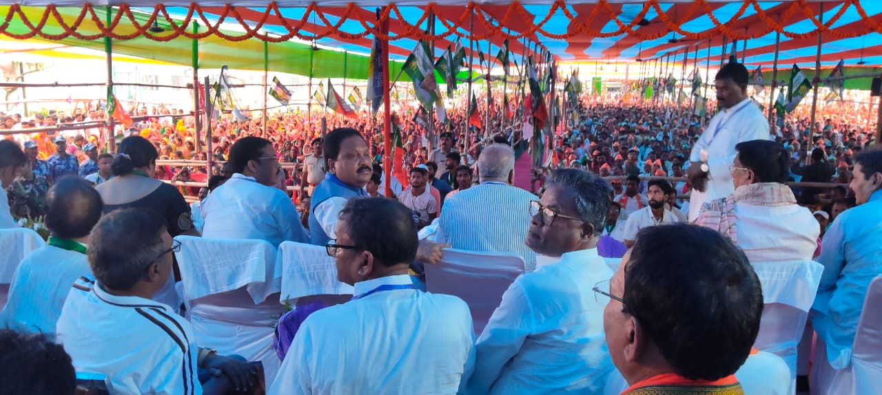 रानीगंज में एनडीए का कार्यकर्ता सम्मेलन, नेताओं ने भरी हुंकार रानीगंज में एनडीए का कार्यकर्ता सम्मेलन, नेताओं ने भरी हुंकार