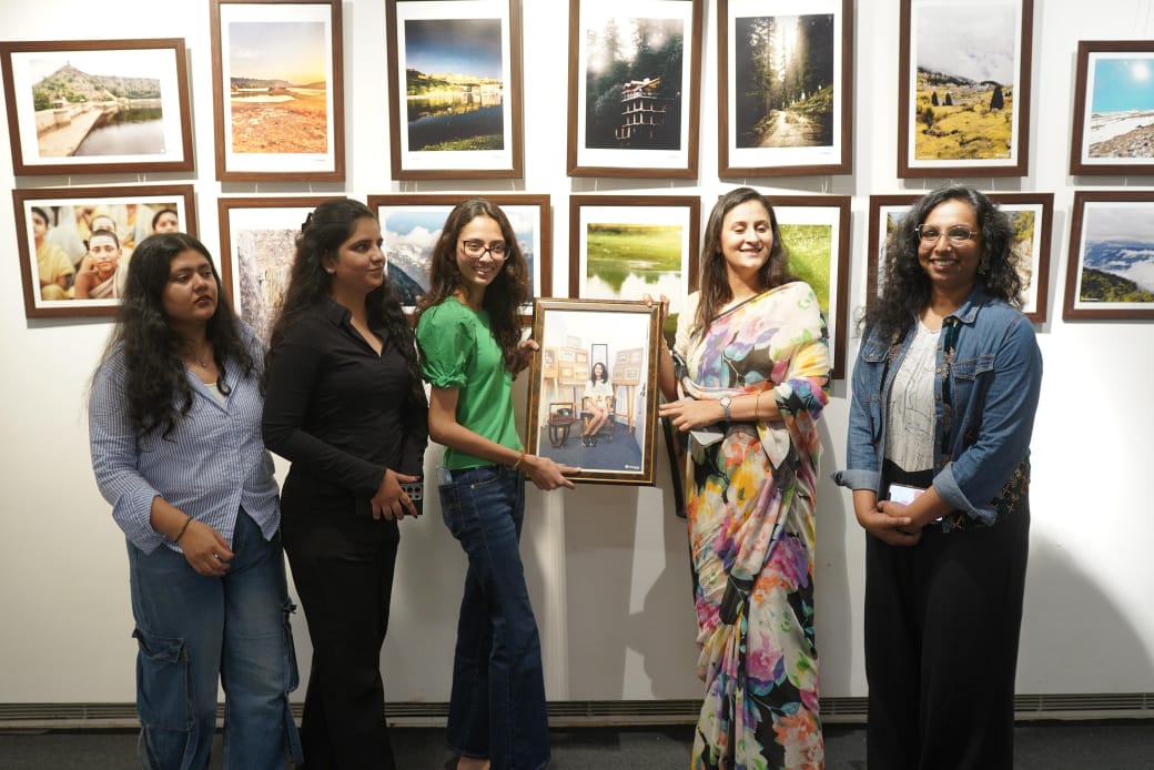 फोटोग्राफी के महाकुंभ 'नज़र फोटोग्राफी' एग्जिबिशन में डिस्प्ले हो रहीं 362 फोटोग्राफर्स की 680 फोटोज फोटोग्राफी के महाकुंभ 'नज़र फोटोग्राफी' एग्जिबिशन में डिस्प्ले हो रहीं 362 फोटोग्राफर्स की 680 फोटोज