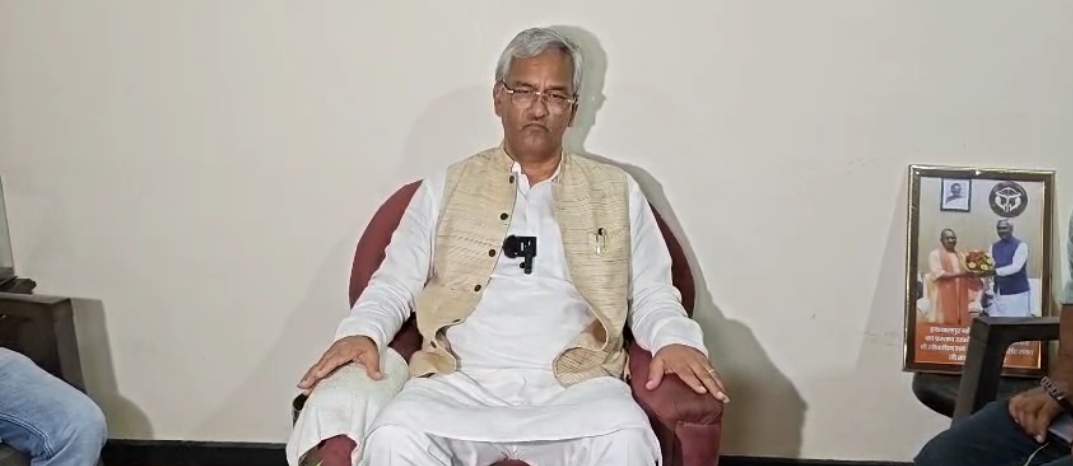हरिद्वार सांसद त्रिवेंद्र सिंह रावत पत्रकारों से बातचीत करते । हरिद्वार सांसद त्रिवेंद्र सिंह रावत पत्रकारों से बातचीत करते ।