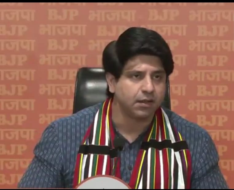 प्रेसवार्ता करते भाजपा प्रवक्ता शहजाद पूनावाला