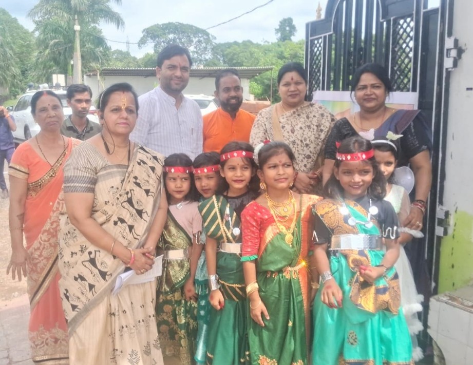 छत्तीसगढ़ रजत जयंती महोत्सव: सांसद श्रीमती कमलेश जांगड़े के मुख्य आतिथ्य में महतारी सम्मेलन, मेगा हेल्थ कैम्प, बाल मेला का हुआ आयोजन छत्तीसगढ़ रजत जयंती महोत्सव: सांसद श्रीमती कमलेश जांगड़े के मुख्य आतिथ्य में महतारी सम्मेलन, मेगा हेल्थ कैम्प, बाल मेला का हुआ आयोजन