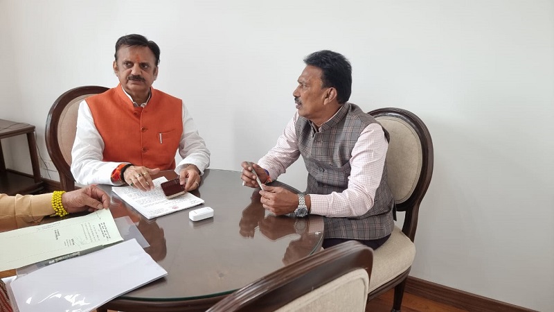 मप्रः उपमुख्यमंत्री राजेंद्र शुक्ल से मिले जल संसाधन मंत्री सिलावट मप्रः उपमुख्यमंत्री राजेंद्र शुक्ल से मिले जल संसाधन मंत्री सिलावट