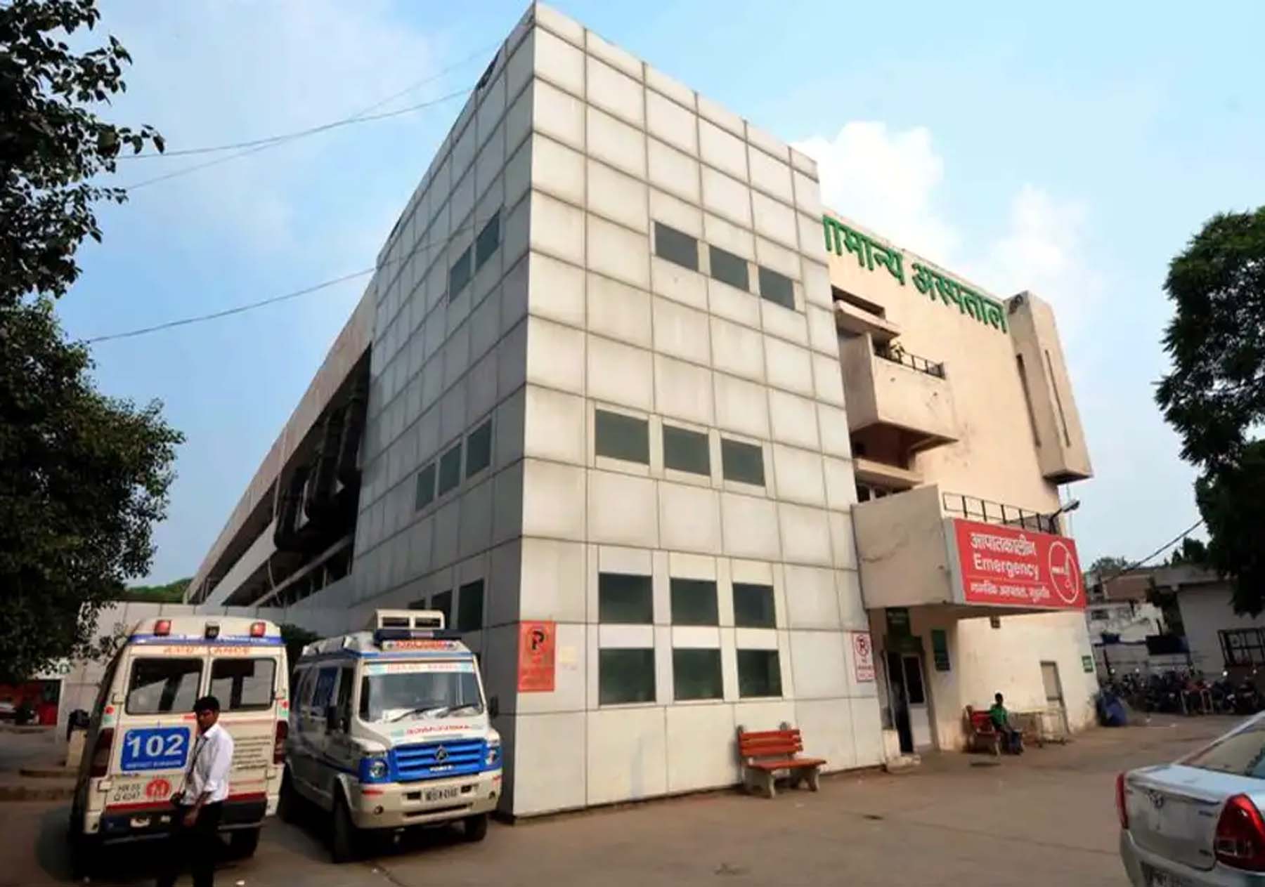 गुरुग्राम के सिविल लाइन क्षेत्र में नागरिक अस्पताल की पुरानी इमारत, जिसे अब तोडक़र समतल कर दिया गया है। गुरुग्राम के सिविल लाइन क्षेत्र में नागरिक अस्पताल की पुरानी इमारत, जिसे अब तोडक़र समतल कर दिया गया है।