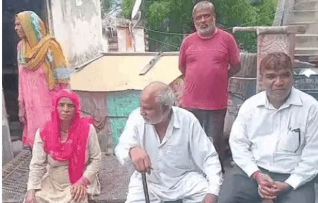 , घायल पति पत्नी , घायल पति पत्नी