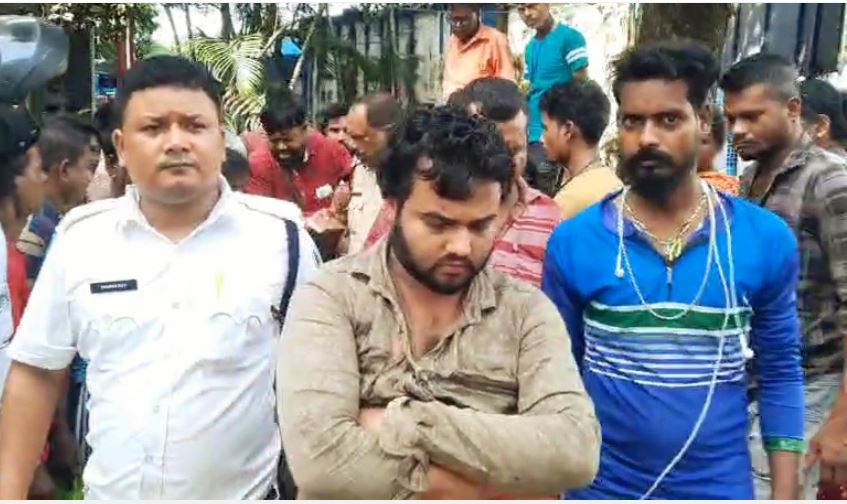 बेटी की हत्या के आरोप में आरोपित पिता बेटी की हत्या के आरोप में आरोपित पिता