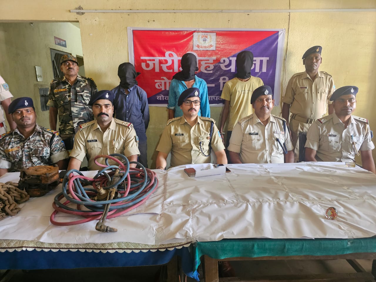प्रेसवार्ता का  फ़ोटो
