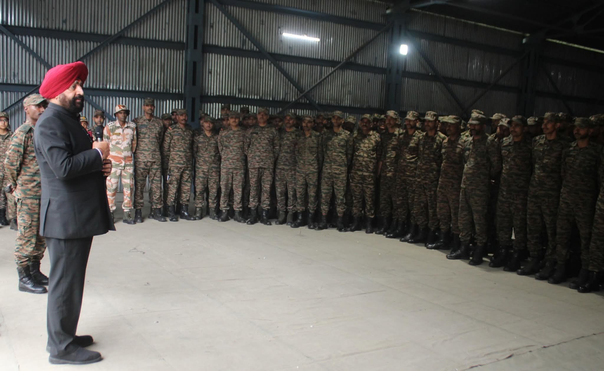 सरकार और प्रशासन आपदा पीड़ितों के साथ खडी : राज्यपाल सरकार और प्रशासन आपदा पीड़ितों के साथ खडी : राज्यपाल