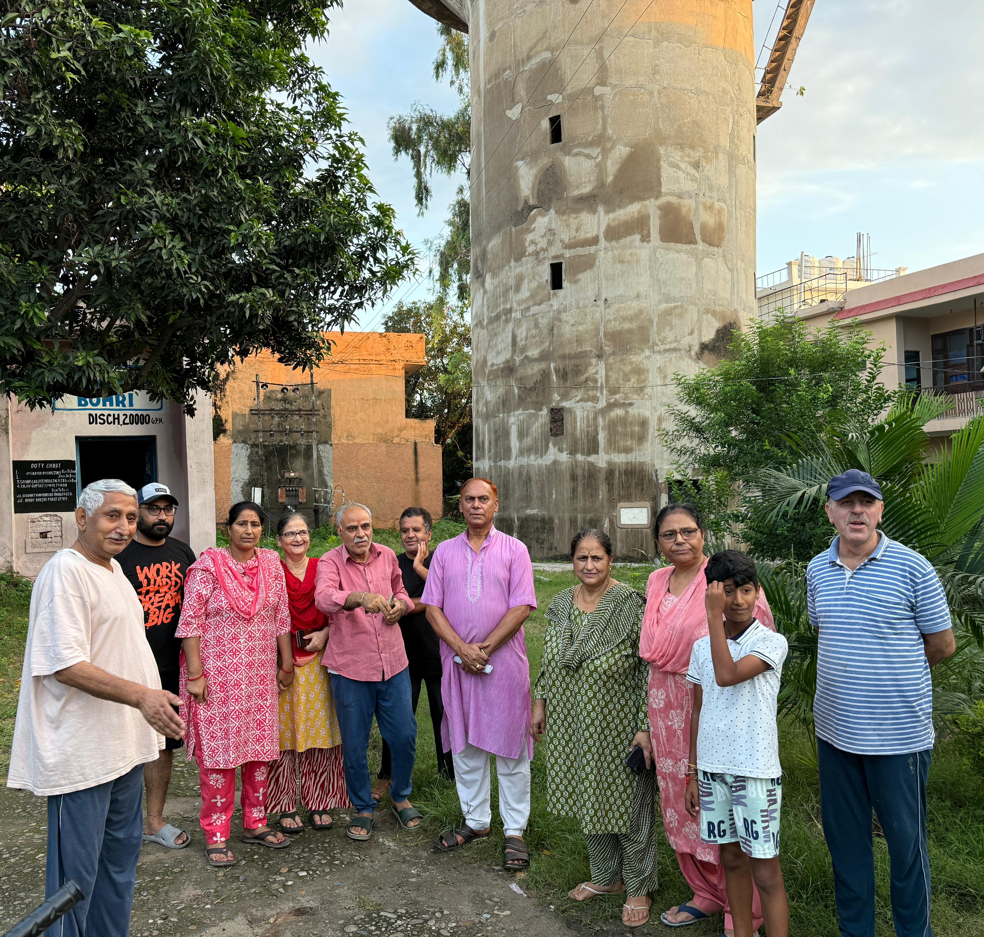 सूर्य विहार, पट्टा बोहरी में पेयजल संकट, निवासियों ने जताई गहरी चिंता सूर्य विहार, पट्टा बोहरी में पेयजल संकट, निवासियों ने जताई गहरी चिंता