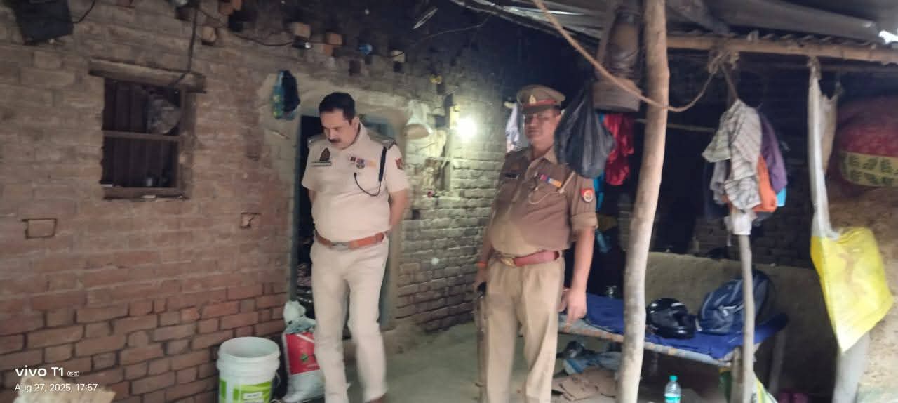 घटनास्थल पर पहुंचे अपर पुलिस अधीक्षक घटनास्थल पर पहुंचे अपर पुलिस अधीक्षक