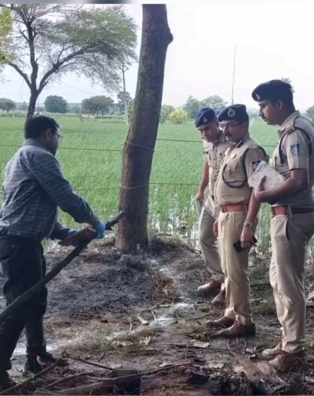 अशोकनगर: ऑनर किलिंग, बेटी ने विवाह से मना किया तो पिता ने कर दी गला घोंट कर हत्या अशोकनगर: ऑनर किलिंग, बेटी ने विवाह से मना किया तो पिता ने कर दी गला घोंट कर हत्या