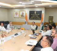 आईएमडब्ल्यू 2025 से पहले सचिव ने की समीक्षा बैठक आईएमडब्ल्यू 2025 से पहले सचिव ने की समीक्षा बैठक