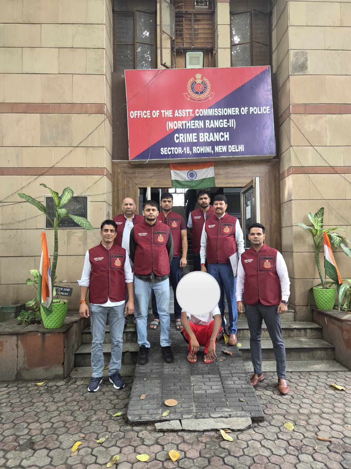 हिमांशु भाऊ गैंग का कुख्यात बदमाश गिरफ्तार हिमांशु भाऊ गैंग का कुख्यात बदमाश गिरफ्तार
