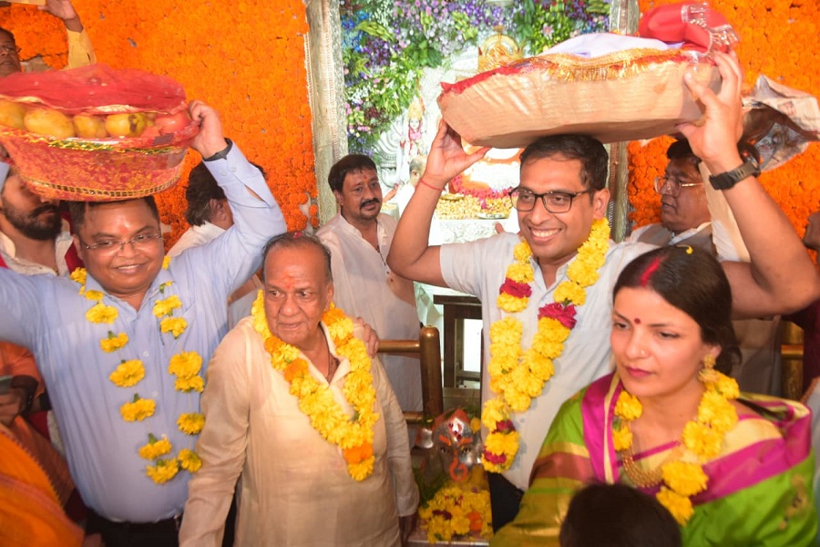 इंदौरः खजराना गणेश मंदिर में शुरु हुआ 10 दिवसीय गणेश चतुर्थी महोत्सव इंदौरः खजराना गणेश मंदिर में शुरु हुआ 10 दिवसीय गणेश चतुर्थी महोत्सव