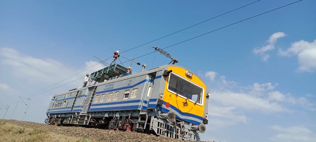 टॉवर वैगन से कोटा मंडल में संरक्षा और हुई मजबूत, ओएचइ के रखरखाव में टावर वैगन की महत्वपूर्ण उपयोगिता टॉवर वैगन से कोटा मंडल में संरक्षा और हुई मजबूत, ओएचइ के रखरखाव में टावर वैगन की महत्वपूर्ण उपयोगिता