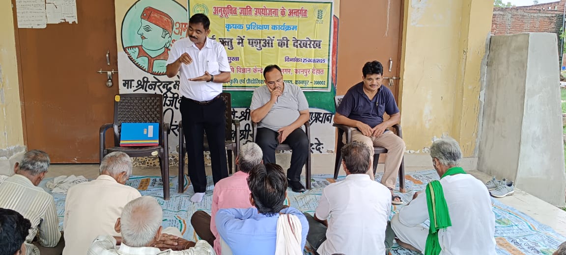 वर्षा ऋतु में पशुओं को सूखा हवादार और साफ सुथरा पशुशाला में रखना जरूरी वर्षा ऋतु में पशुओं को सूखा हवादार और साफ सुथरा पशुशाला में रखना जरूरी