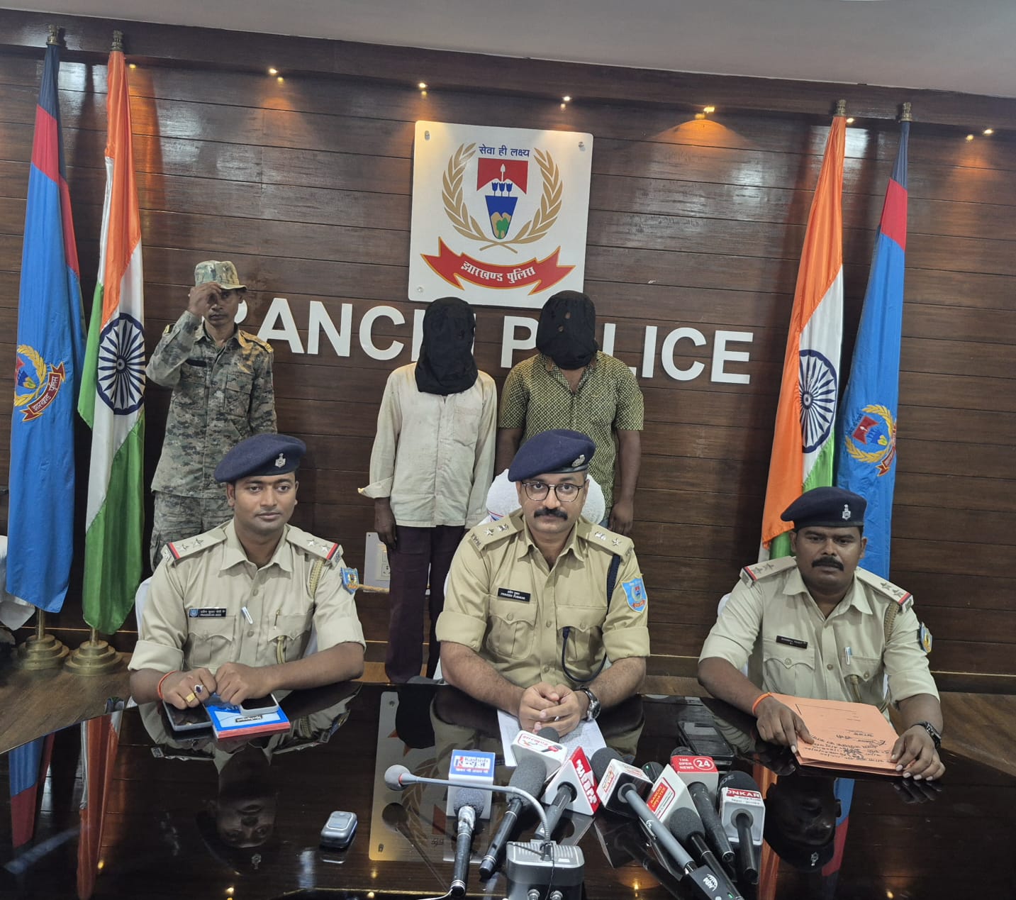 ग्रामीण एसपी जानकारी देते