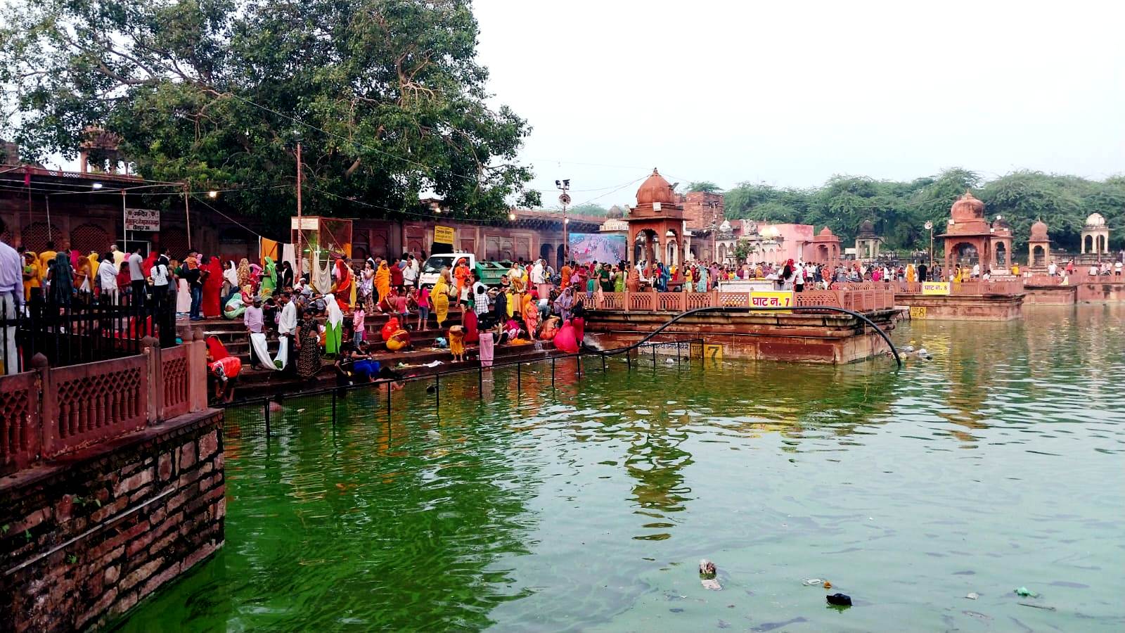 धौलपुर में मचकुंड मेला शुरू,पहले दिन संतों ने किया पर्व स्नान