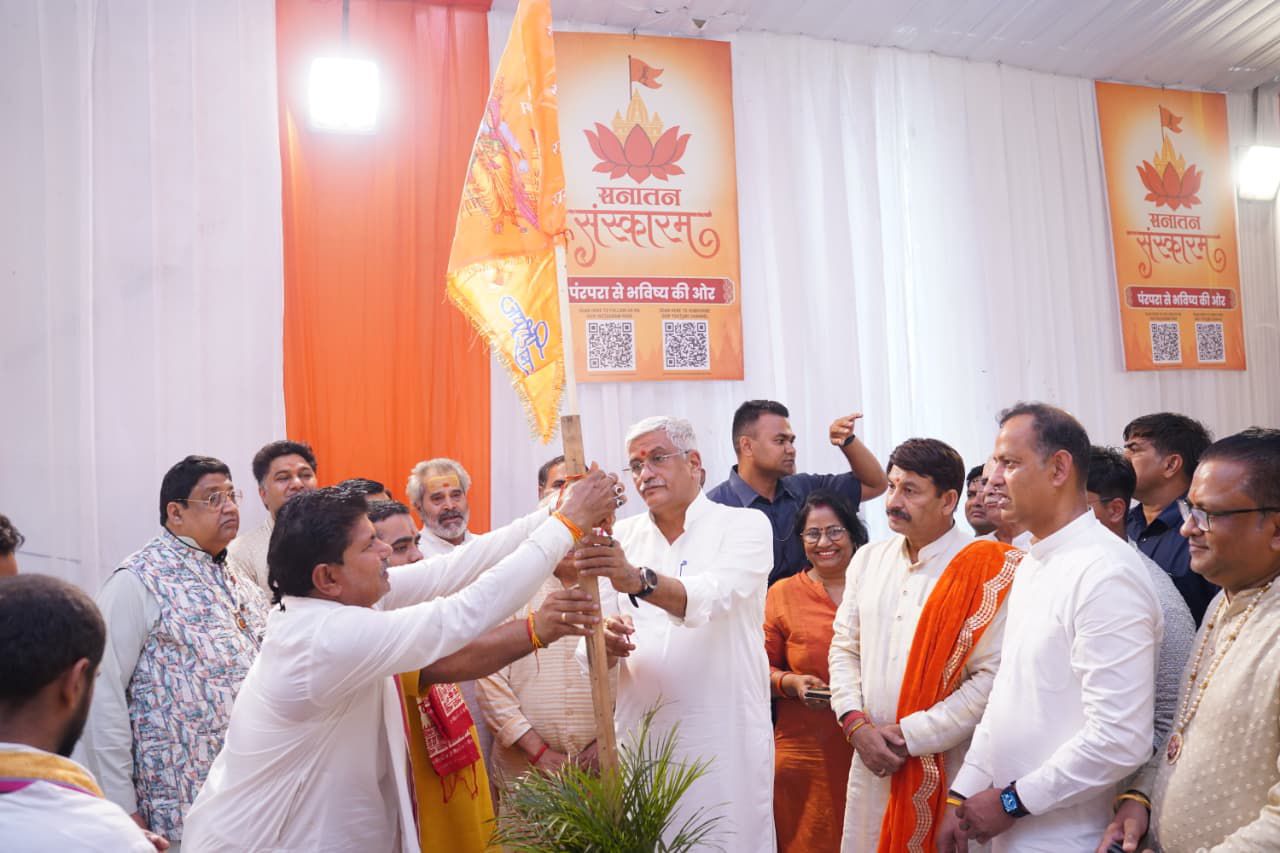 रोहिणी सेक्टर-23 के डीडीए रामलीला मैदान में रामलीला भूमि पूजन कार्यक्रम हिस्सा लेते केंद्रीय संस्कृति एवं पर्यटन मंत्री गजेंद्र सिंह शेखावत रोहिणी सेक्टर-23 के डीडीए रामलीला मैदान में रामलीला भूमि पूजन कार्यक्रम हिस्सा लेते केंद्रीय संस्कृति एवं पर्यटन मंत्री गजेंद्र सिंह शेखावत
