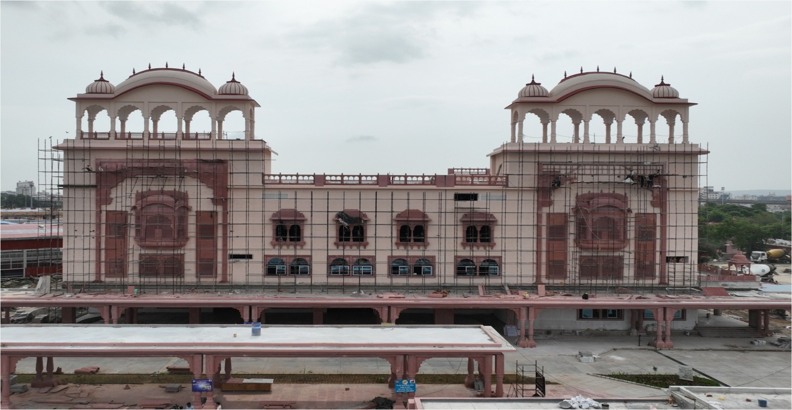 जयपुर स्टेशन के पुनर्विकास कार्य प्रगति पर : द्वितीय प्रवेश पर सभी स्ट्रक्चरल कार्य पूर्ण, फिनिशिंग कार्य प्रगति पर