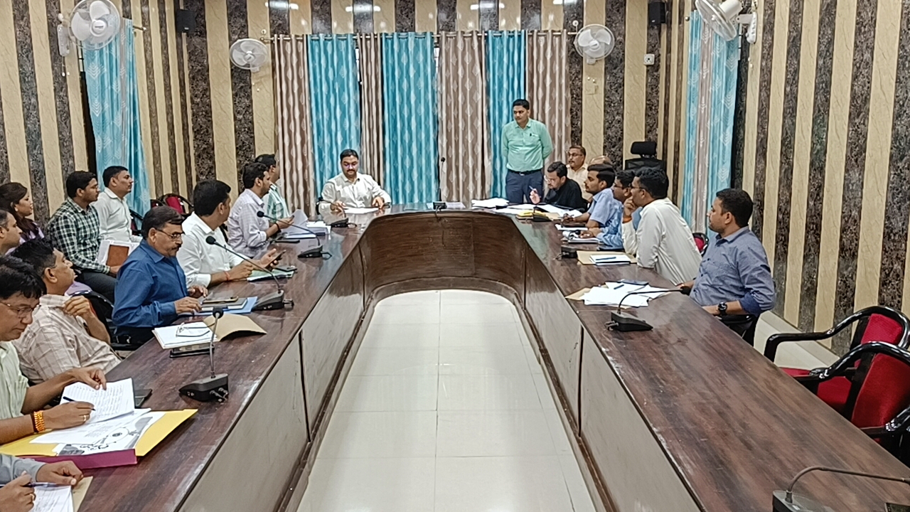 आईजीआरएस निस्तारण में मिला असंतोषजनक फीडबैक तो होगी कार्यवाही:एडीएम प्रशासन* आईजीआरएस निस्तारण में मिला असंतोषजनक फीडबैक तो होगी कार्यवाही:एडीएम प्रशासन*
