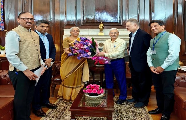 वित्‍त मंत्री से मुलाकात करते फियो का प्रतिनिधिमंडल