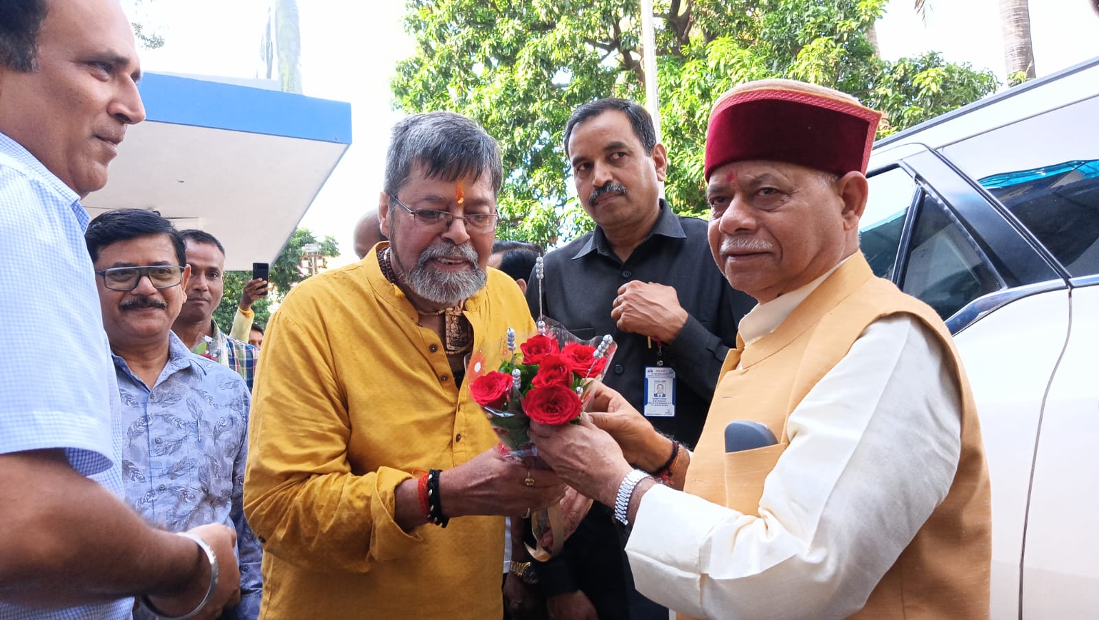वरिष्ठ उद्घोषक सर्वेश दुबे की उपस्थिति ने बढ़ाया गौरव | वरिष्ठ उद्घोषक सर्वेश दुबे की उपस्थिति ने बढ़ाया गौरव |