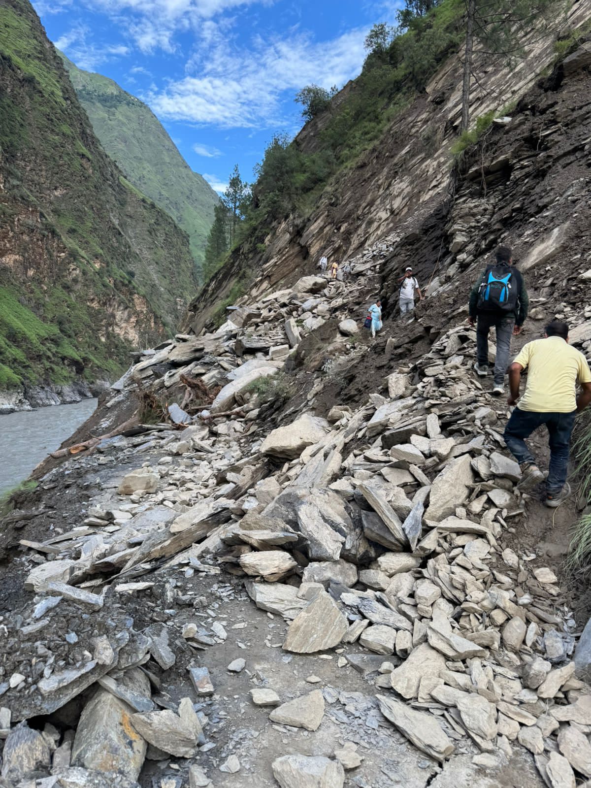 मणिमहेश यात्रा ट्रैक मणिमहेश यात्रा ट्रैक