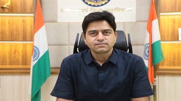 कटनी: अमानक बीज का विक्रय करने वाले सात दुकानदारों का लाइसेंस निलंबित कटनी: अमानक बीज का विक्रय करने वाले सात दुकानदारों का लाइसेंस निलंबित