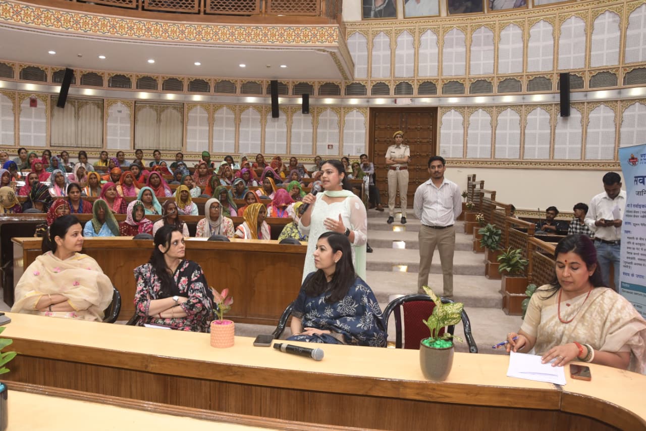 नगर निगम ग्रेटर मुख्यालय पर सर्वाइकल कैंसर से बचाव एवं वैक्सीनेशन के महत्व पर हुई कार्यशाला आयोजित नगर निगम ग्रेटर मुख्यालय पर सर्वाइकल कैंसर से बचाव एवं वैक्सीनेशन के महत्व पर हुई कार्यशाला आयोजित