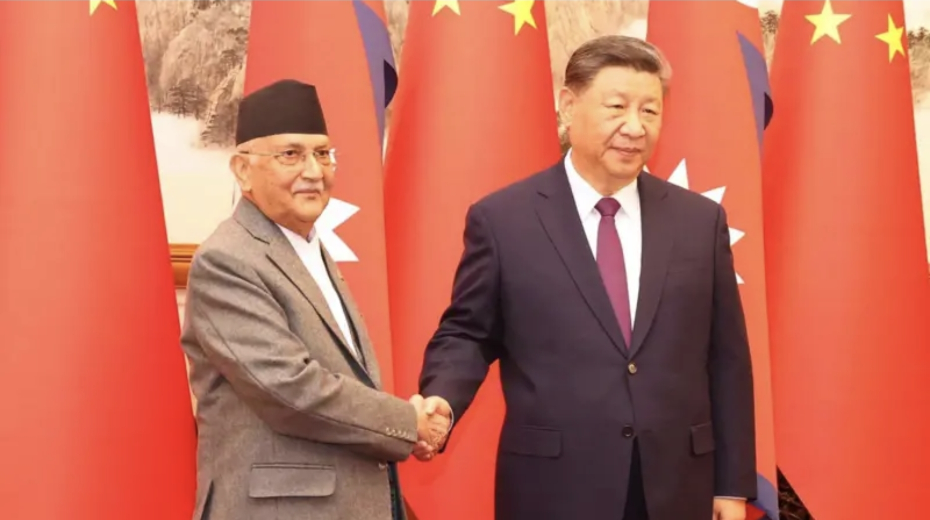 चीनी राष्ट्रपति के साथ नेपाल के प्रधानमंत्री ओली