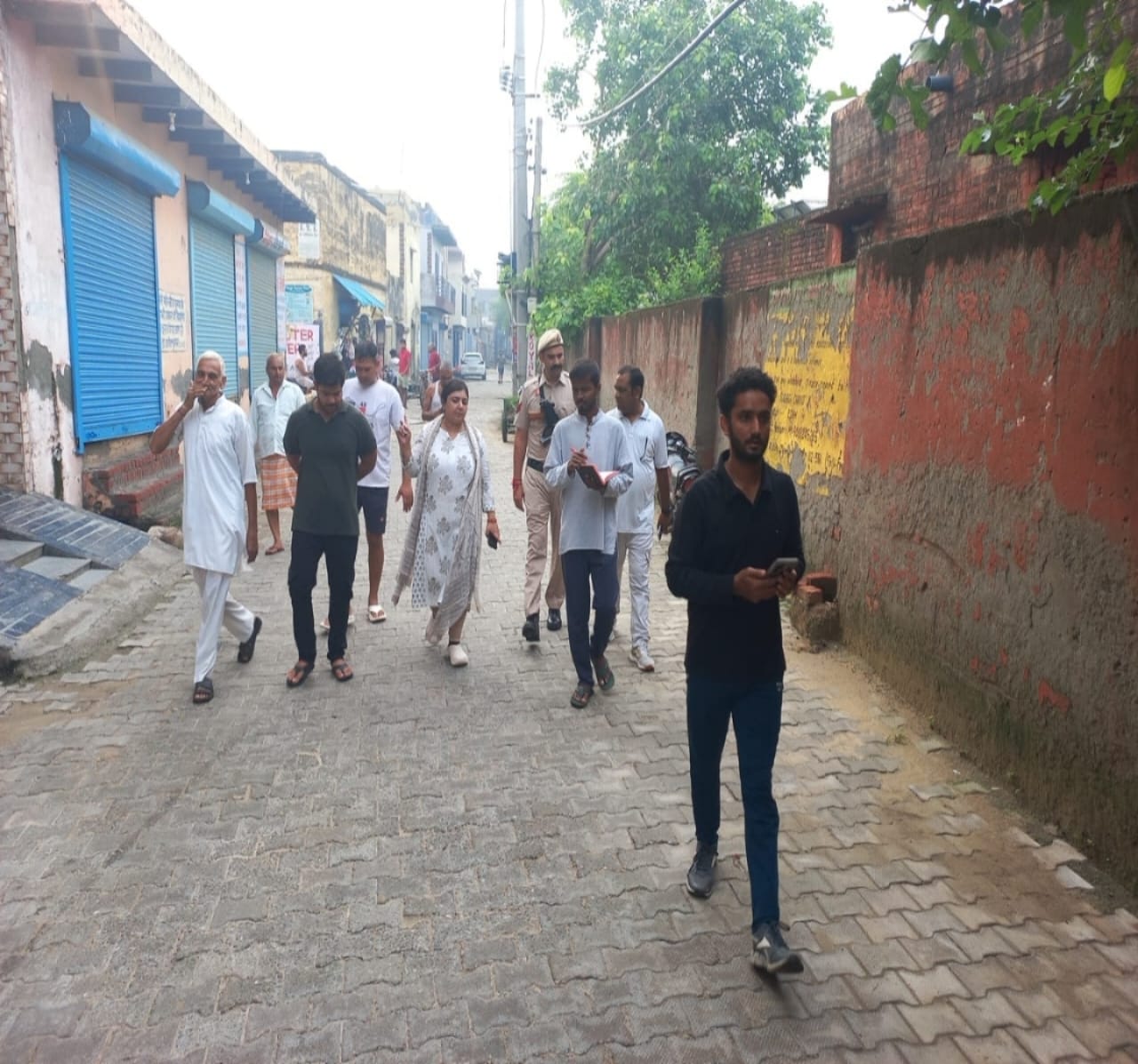 जिला नगर आयुक्त मनीषा शर्मा ने पलवल के वार्ड-10 कुसलीपुर क्षेत्र में चलाया विशेष सफाई अभियान जिला नगर आयुक्त मनीषा शर्मा ने पलवल के वार्ड-10 कुसलीपुर क्षेत्र में चलाया विशेष सफाई अभियान