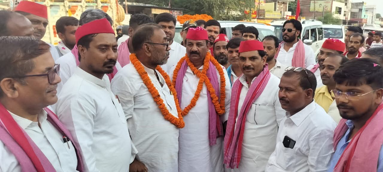 गोरखपुर आगमन पर हुआ सपा के प्रदेश अध्यक्ष का स्वागत* गोरखपुर आगमन पर हुआ सपा के प्रदेश अध्यक्ष का स्वागत*