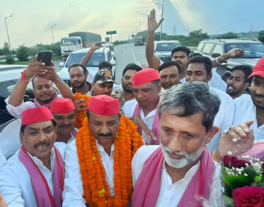 गोरखपुर आगमन पर हुआ सपा के प्रदेश अध्यक्ष का स्वागत* गोरखपुर आगमन पर हुआ सपा के प्रदेश अध्यक्ष का स्वागत*