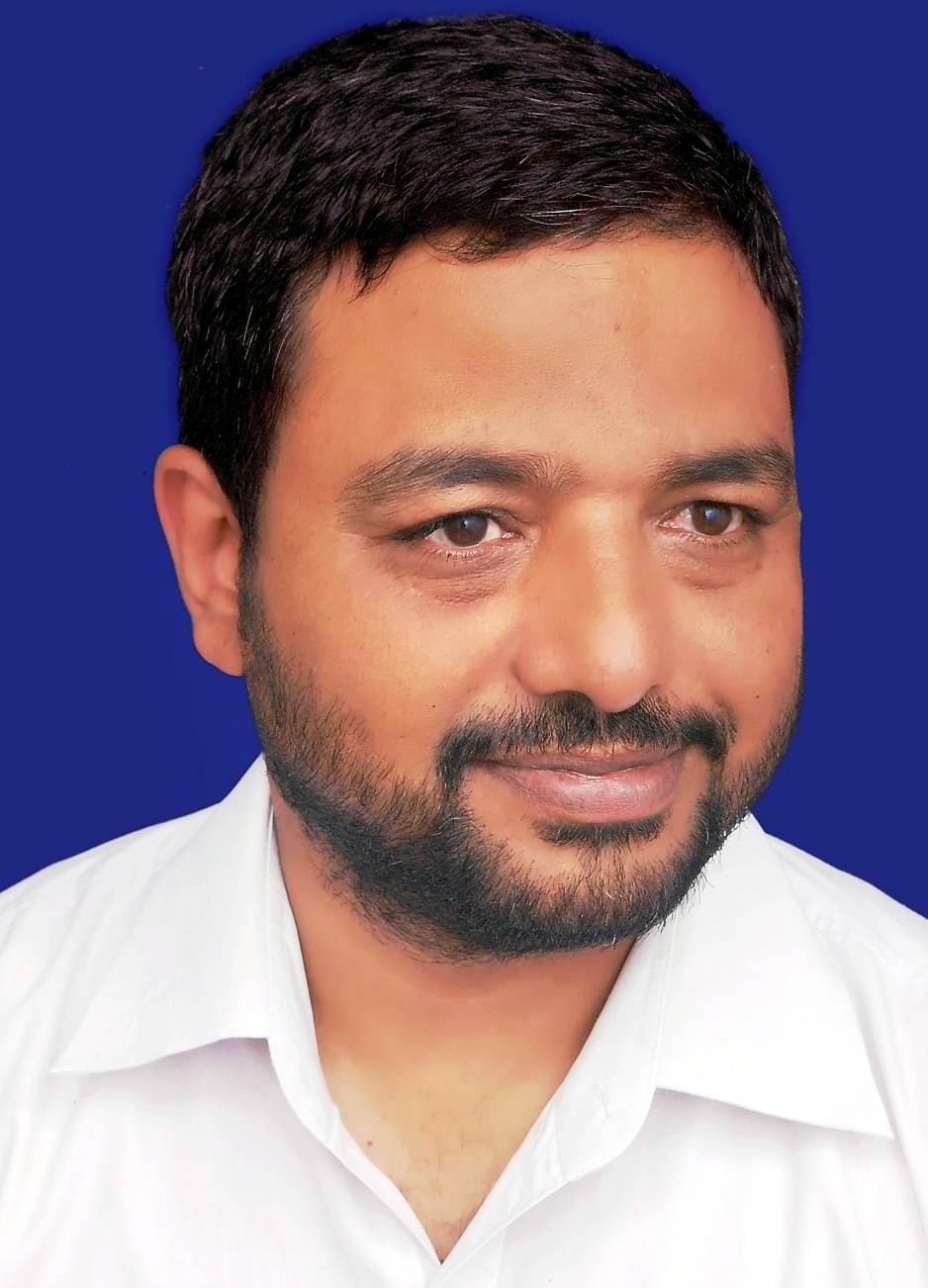 बार संघ के सचिव दीपक रुवाली