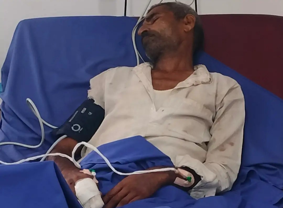 अस्पताल में उपचाराधीन कर की टक्कर लगने से अस्पताल में उपचाराधीन कर की टक्कर लगने से