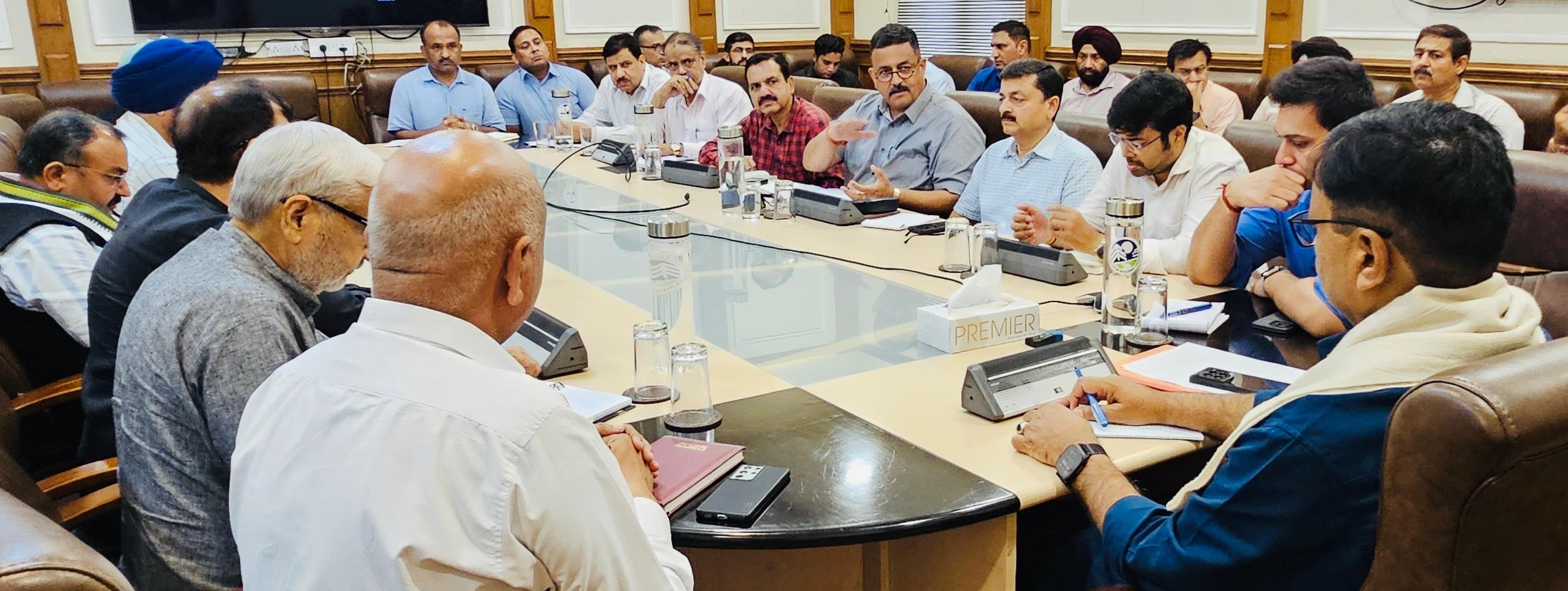 Rana reviews water supply restoration in flood-affected Jammu, gives instructions to restore water supply infrastructure soon