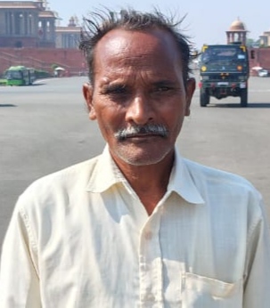 मृतक राजगीर की फाईल फोटो। मृतक राजगीर की फाईल फोटो।