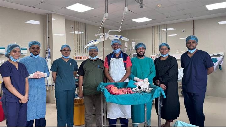 छिन्दवाड़ा मेडिकल कॉलेज की सर्जरी टीम