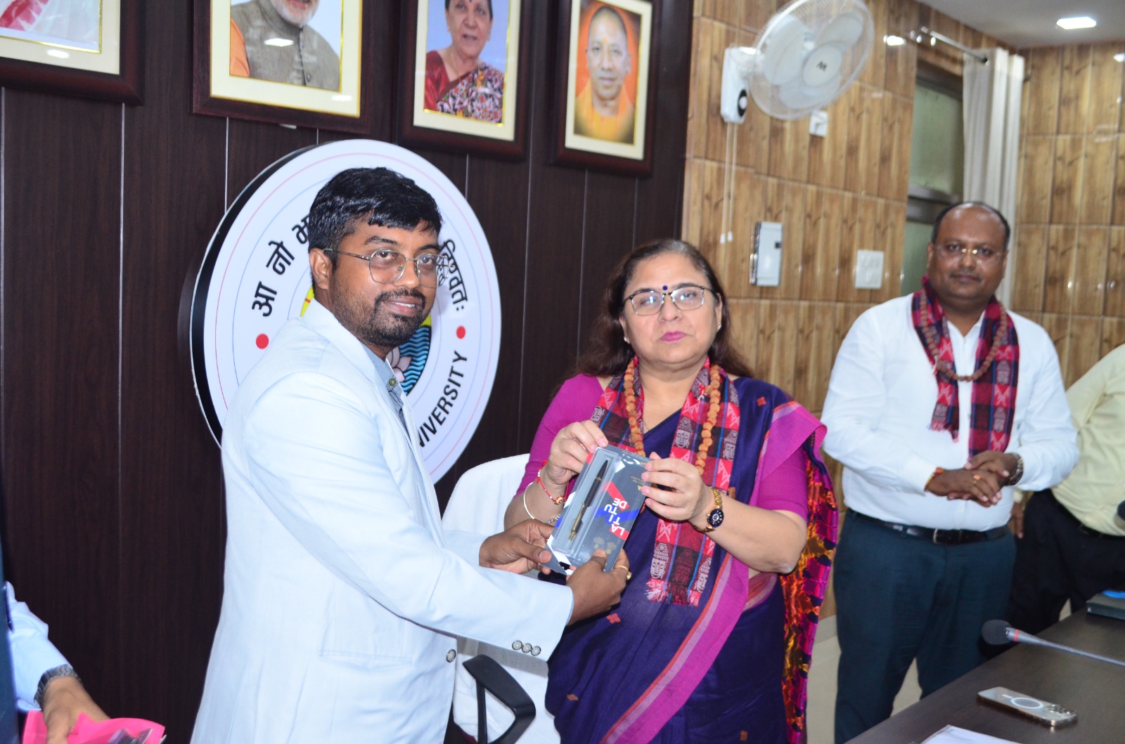 अंतरराष्ट्रीय छात्रों ने दीन दयाल उपाध्याय गोरखपुर विश्वविद्यालय की कुलपति से की भेंटवार्ता* अंतरराष्ट्रीय छात्रों ने दीन दयाल उपाध्याय गोरखपुर विश्वविद्यालय की कुलपति से की भेंटवार्ता*