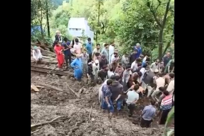 (अपडेट) रियासी ज़िले के माहोर में हुए भूस्खलन में एक घर ढहा, एक ही परिवार के सात लोगों की मौत