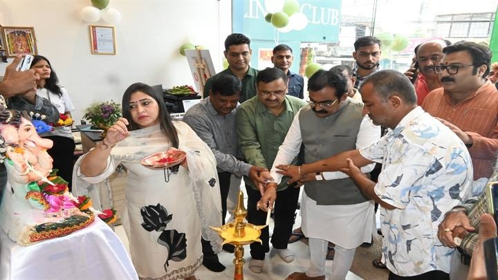 समरसता कजलियां महोत्सव प्रतियोगिता के पुरस्कार वितरण समारोह में मंत्री राकेश सिंह