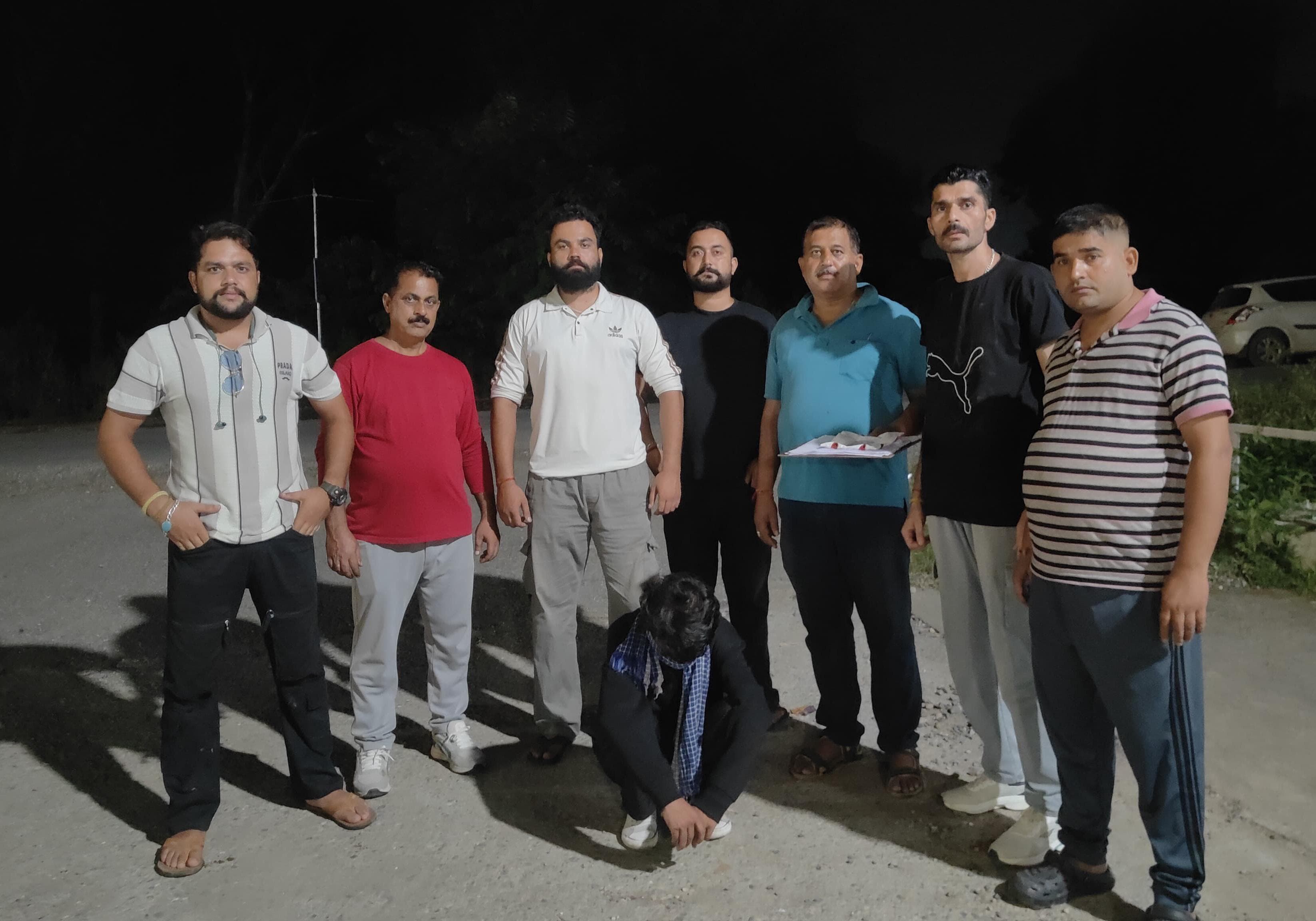 नूरपुर में चिट्टे के साथ पकड़ा गया आरोपी। नूरपुर में चिट्टे के साथ पकड़ा गया आरोपी।