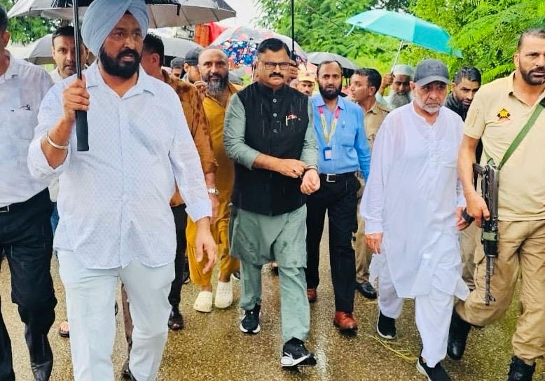 Rana visits flood-affected areas of Jammu city, reviews water supply restoration measures Rana visits flood-affected areas of Jammu city, reviews water supply restoration measures