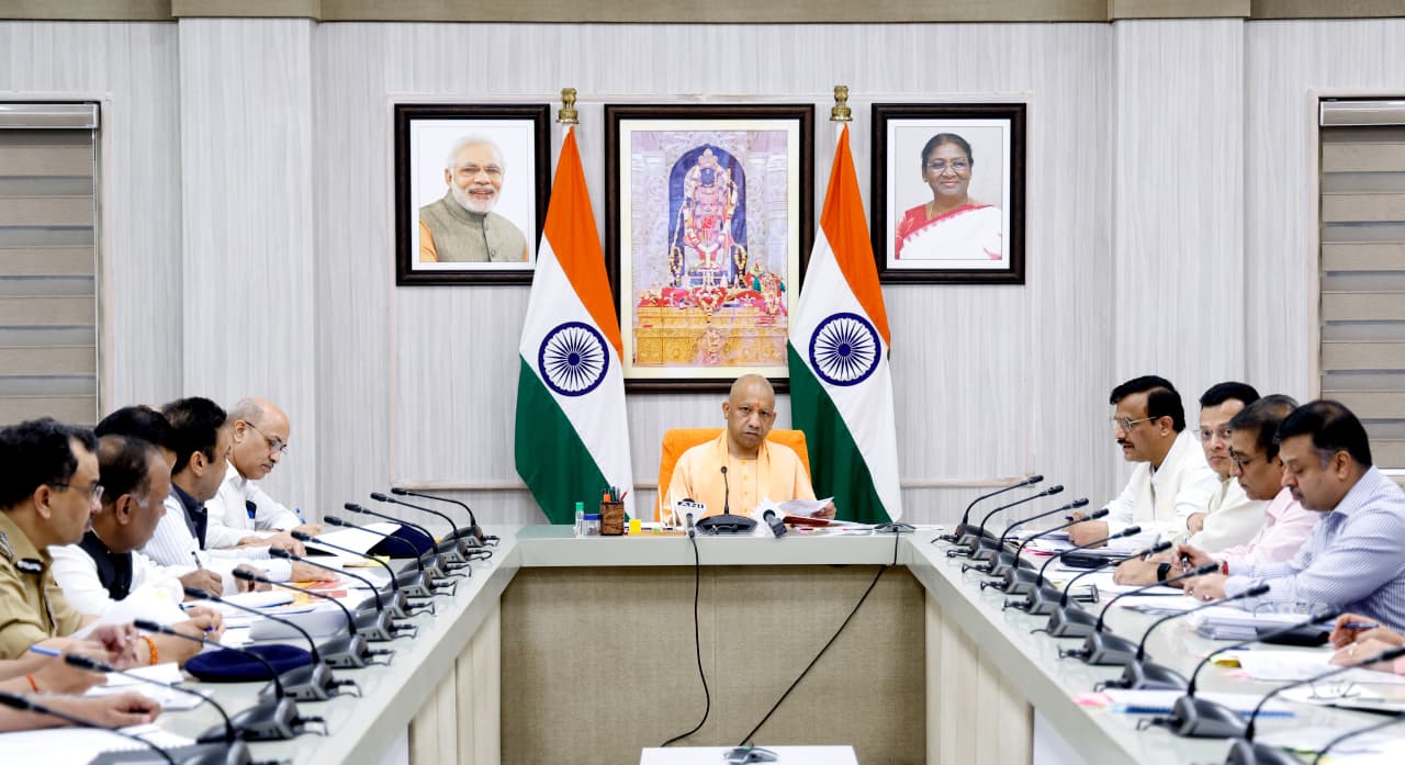 मुख्यमंत्री ने वीडियो कॉन्फ्रेंसिंग कर दिए निर्देश मुख्यमंत्री ने वीडियो कॉन्फ्रेंसिंग कर दिए निर्देश
